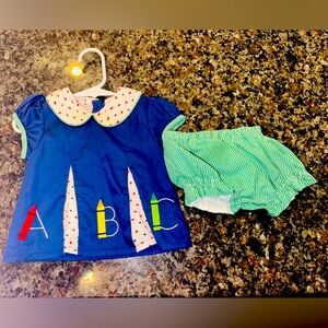 Purple pearl smocks 3m EUC perfect for infant first day of daycare